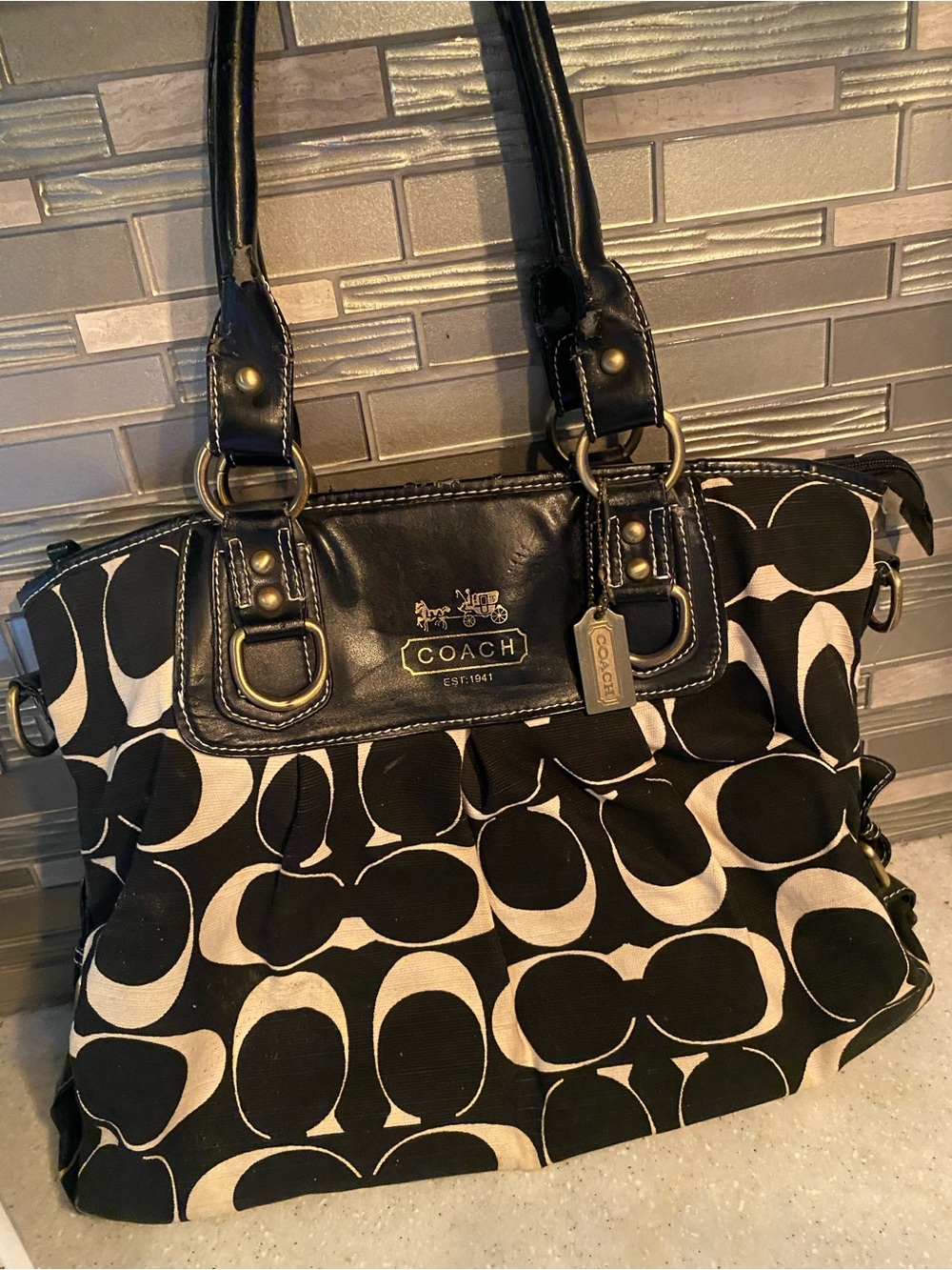 COACH Black and Cream Signature Shoulder Bag